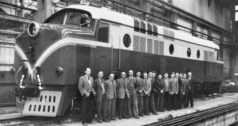 English Electric Sudan Locomotive with Les Savage, Andy Forret,  Fank Yeates, Arthur Jepson, Ken Lord,  Ken Laybourne, Jake Proudlove, Bill Cross,  John Molineux, Clive Allison, John Laird, Terry Birkinhead, Ray Jackson, Alan Sturgess, Eric Littler,  Alex Sorokin.